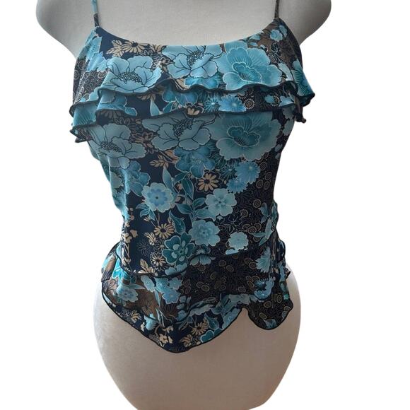 A. Byer Tops - A byer top size large